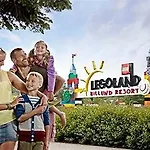 بيت شباب Legoland Village Family
